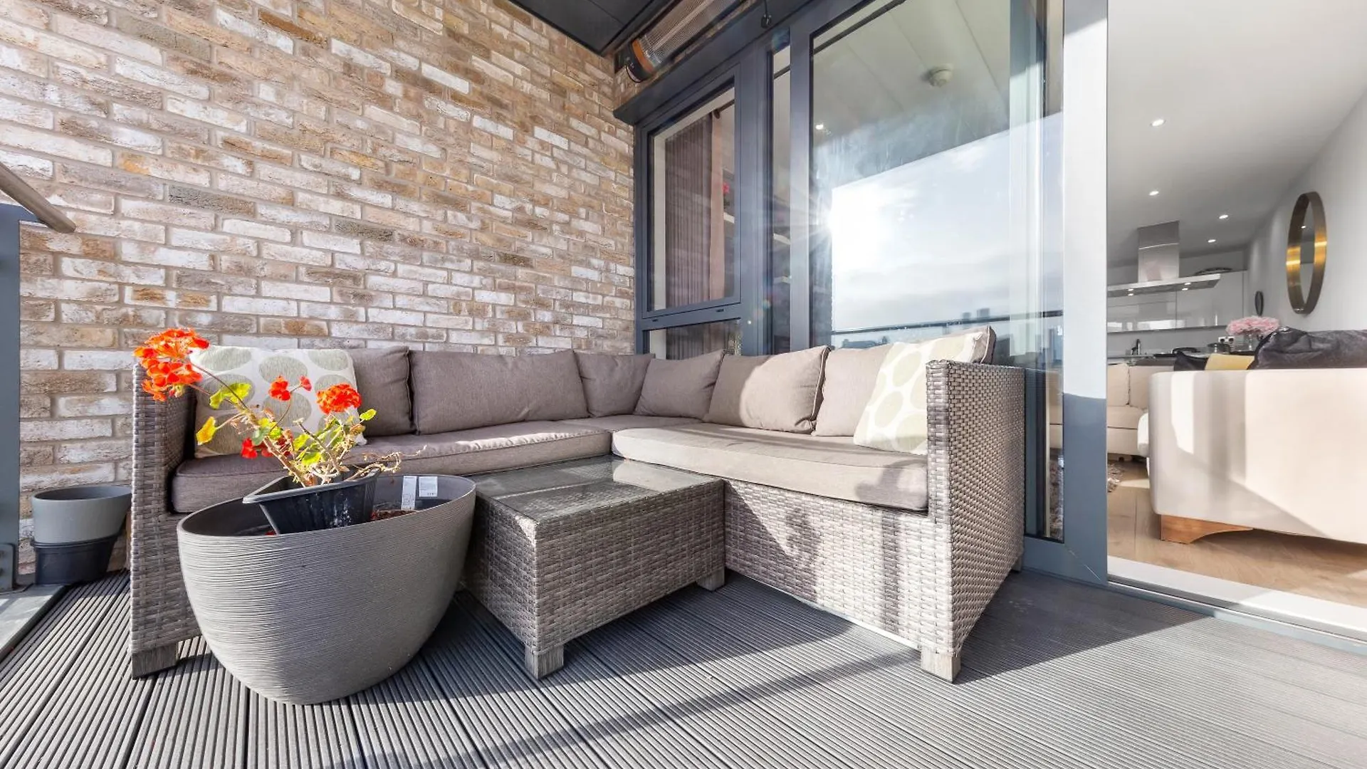 Spacious Modern 2Br Apartment In The Heart Of London