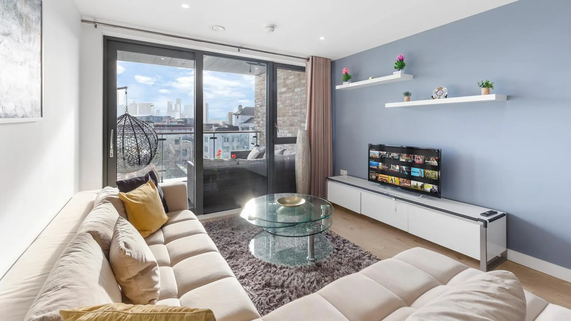 Spacious Modern 2Br Apartment In The Heart Of London