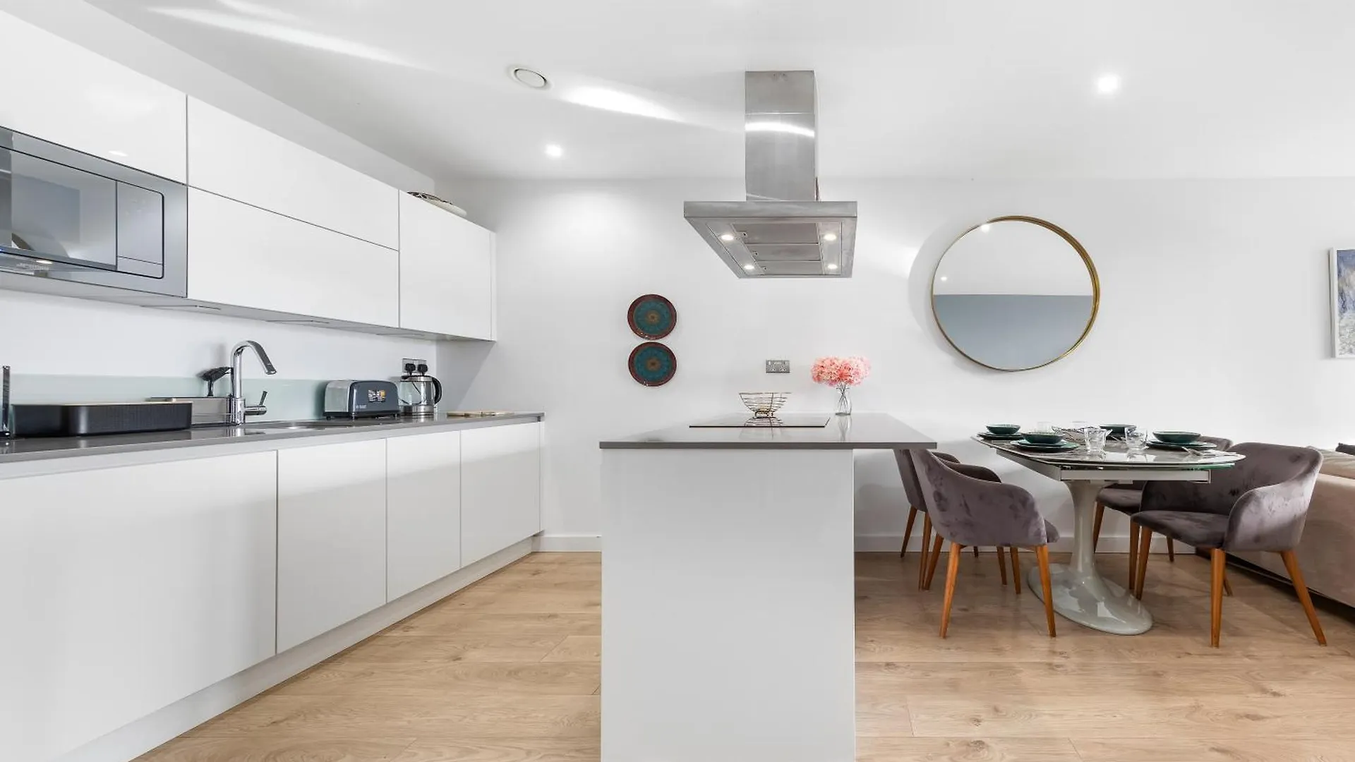 Spacious Modern 2Br Apartment In The Heart Of London 0*,