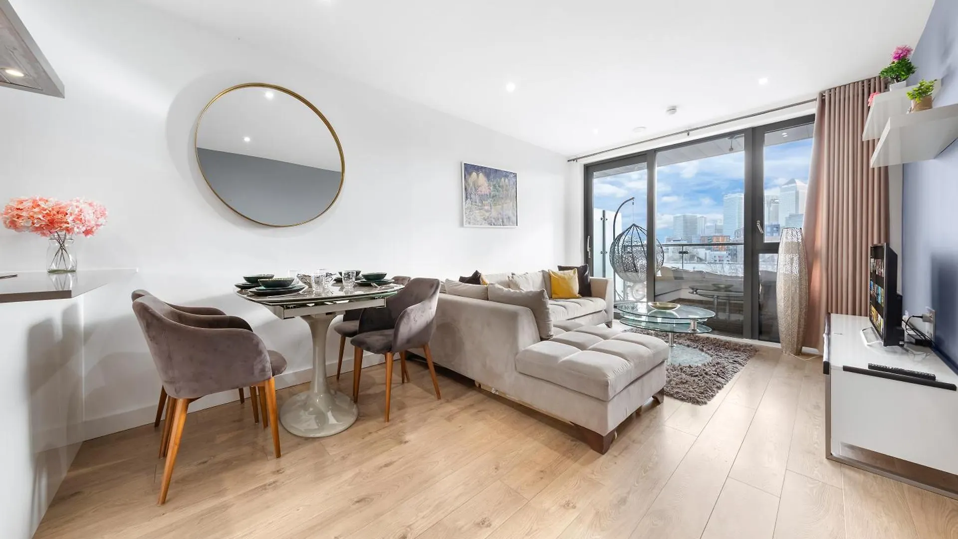 Spacious Modern 2Br Apartment In The Heart Of London